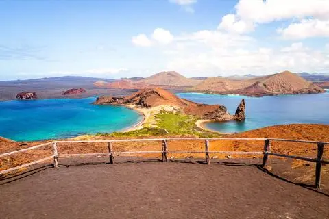Galápagos, 2024. The view from Bartolomé over the bay and the pinnacle.